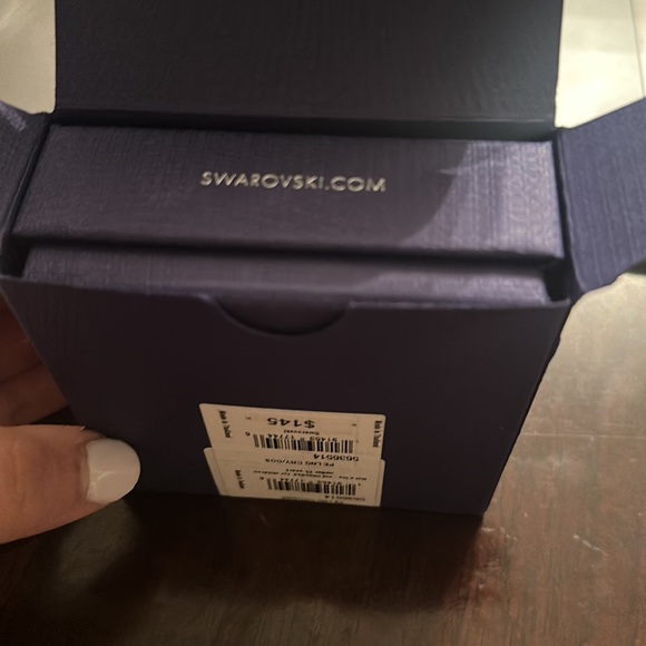 New SWAROVSKI pendent earrings Original price $145 with 2 Boxes - Picture 5 of 5